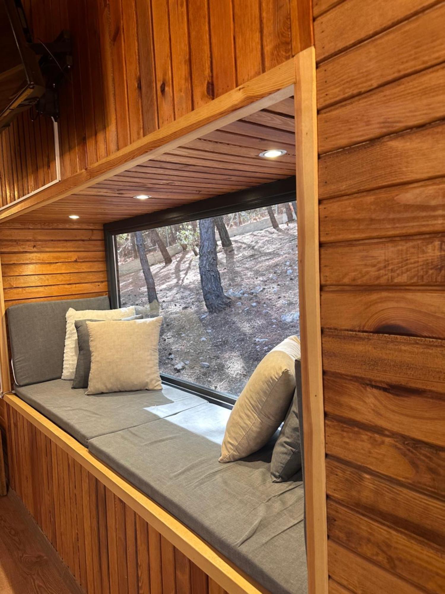 Panurlawoodenhouse Oezel Havuz& Sauna Mavi エクステリア 写真