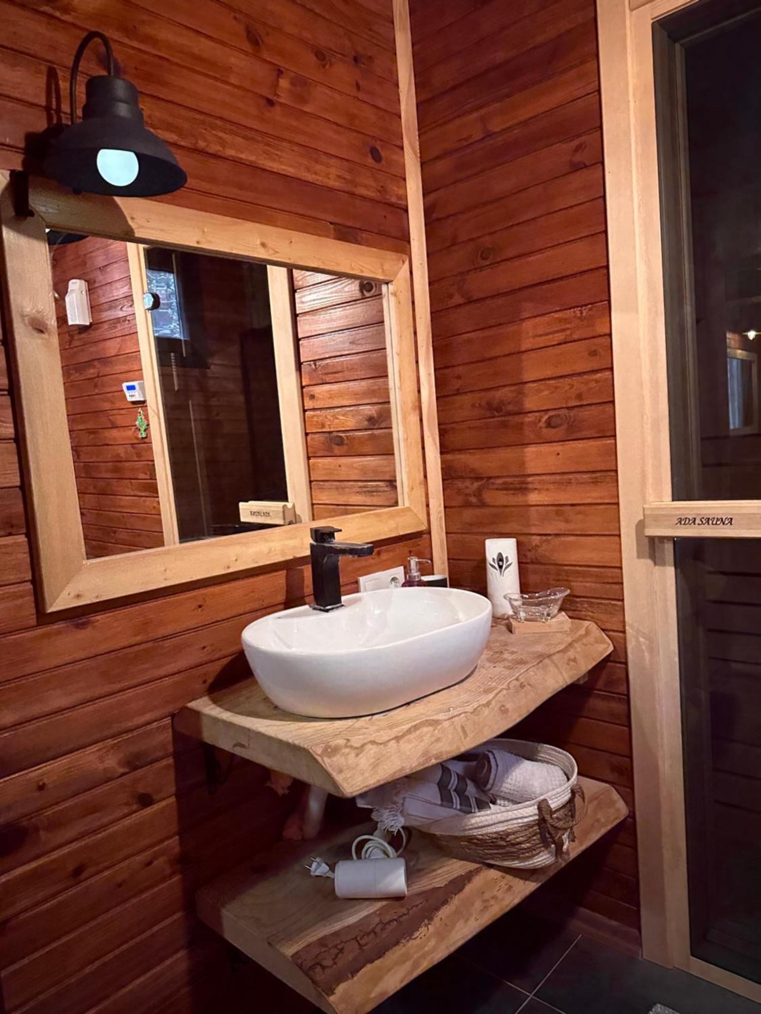 Panurlawoodenhouse Oezel Havuz& Sauna Mavi エクステリア 写真
